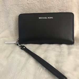 Michael Kors continental wallet
